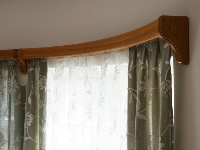 Curtain rods